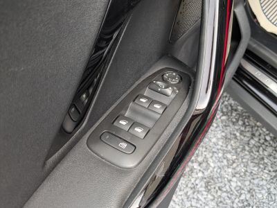 Peugeot 2008 1.6 HDI GT-LINE GRIP CONTROL CAMERA GPS CARPLAY
