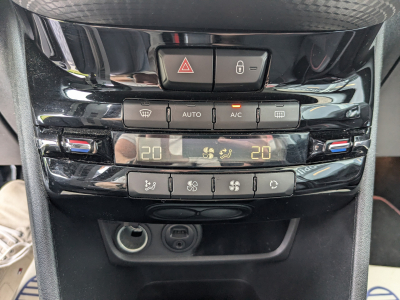 Peugeot 2008 1.6 HDI GT-LINE GRIP CONTROL CAMERA GPS CARPLAY