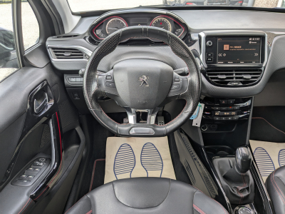 Peugeot 2008 1.6 HDI GT-LINE GRIP CONTROL CAMERA GPS CARPLAY