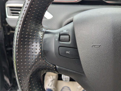 Peugeot 2008 1.6 HDI GT-LINE GRIP CONTROL CAMERA GPS CARPLAY