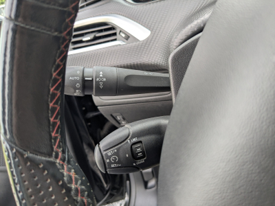 Peugeot 2008 1.6 HDI GT-LINE GRIP CONTROL CAMERA GPS CARPLAY