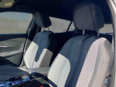Peugeot 2008 1.2 Hybrid 145 E-DSC6 Allure