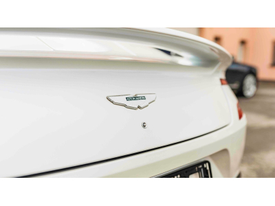 Aston Martin Vanquish Coupe 6.0 V12 Automatik Carbon B&O