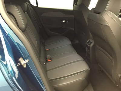 Peugeot 308 1.5 BlueHDI 130 EAT8 ALLURE