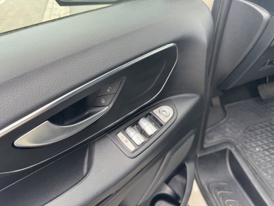 Mercedes-Benz Vito Tourer  119 CDI 190 4x4 7G-tronic