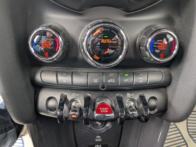 MINI One 1.5i GPS BLUETOOTH CLIM AUTO