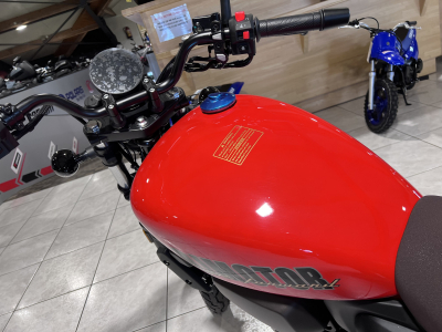 QJ Motor SRV 125 