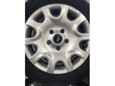 Jantes acier + Pneus hiver 15