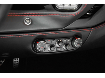 Ferrari 488 GTB 3.9 V8 - ROSSO CORSA METALLIC