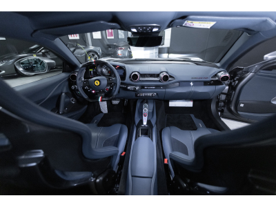 Ferrari 812 Superfast SUPERFAST(COVERING)/1Hd/ RACING SEATS/DISPLAY/CARBON/ 20*/LIFT VOLL