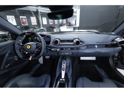 Ferrari 812 Superfast SUPERFAST(COVERING)/1Hd/ RACING SEATS/DISPLAY/CARBON/ 20*/LIFT VOLL
