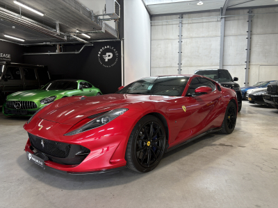 Ferrari 812 Superfast SUPERFAST(COVERING)/1Hd/ RACING SEATS/DISPLAY/CARBON/ 20*/LIFT VOLL
