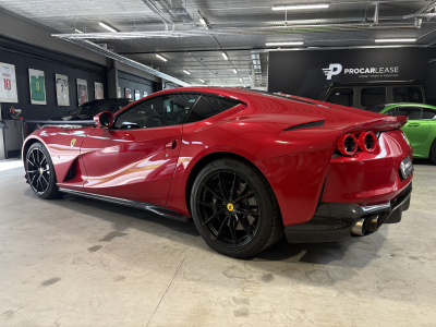 Ferrari 812 Superfast SUPERFAST(COVERING)/1Hd/ RACING SEATS/DISPLAY/CARBON/ 20*/LIFT VOLL