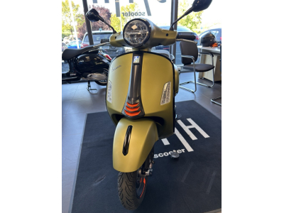 Vespa GTS Super Sport 310 