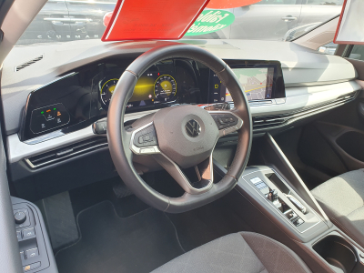 Volkswagen Golf VIII TDI BOITE AUTO. 116CV