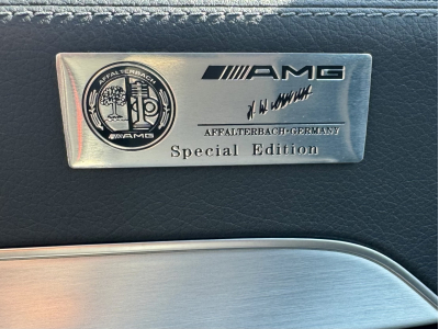 Mercedes-Benz C 63 AMG S AMG V8 BITURBO KERAMIK AKRAPOVIC F1 SPORTSITZE HEAD UP BURMESTER  CUIR