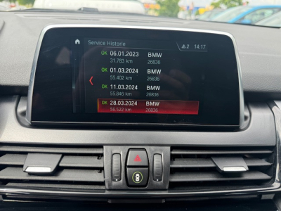 BMW 218 Active Tourer BMW 218 i ACTIVE TOURER LED NAVI STANDHEIZUNG LANE