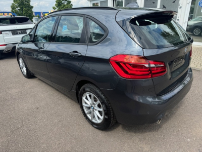 BMW 218 Active Tourer BMW 218 i ACTIVE TOURER LED NAVI STANDHEIZUNG LANE