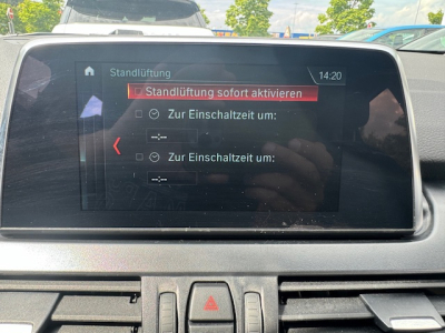BMW 218 Active Tourer BMW 218 i ACTIVE TOURER LED NAVI STANDHEIZUNG LANE