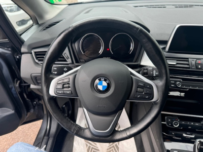 BMW 218 Active Tourer BMW 218 i ACTIVE TOURER LED NAVI STANDHEIZUNG LANE