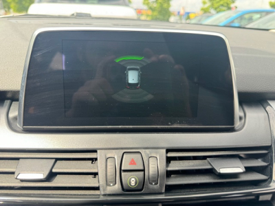 BMW 218 Active Tourer BMW 218 i ACTIVE TOURER LED NAVI STANDHEIZUNG LANE