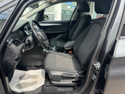BMW 218 Active Tourer BMW 218 i ACTIVE TOURER LED NAVI STANDHEIZUNG LANE
