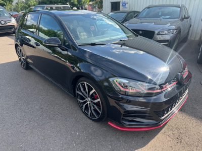 Volkswagen Golf GTI VOLKSWAGEN GTI PERFORMANCE LED VIRTUELL STANDHEIZUNG SHZ