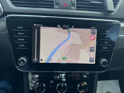 Skoda Superb SKODA SUPERB HYBRID LED NAVI LEDER ASSITENTEN AHK