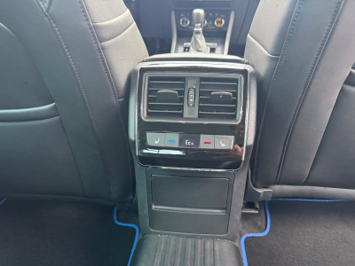 Skoda Superb SKODA SUPERB HYBRID LED NAVI LEDER ASSITENTEN AHK