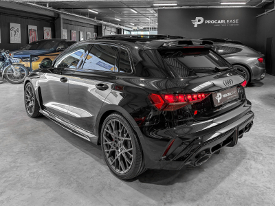 Audi RS3 Sportback 2.5 TFSI quattro/PERF/CARBONE/Pano/ /19/HUD/CAM/SONO/MATRIX