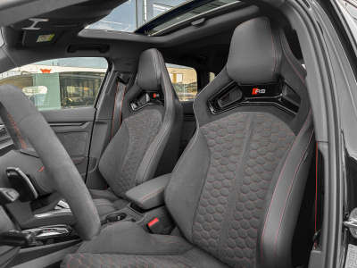 Audi RS3 Sportback 2.5 TFSI quattro/PERF/CARBONE/Pano/ /19/HUD/CAM/SONO/MATRIX
