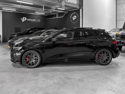 Audi RS3 Sportback 2.5 TFSI quattro/PERF/CARBONE/Pano/ /19/HUD/CAM/SONO/MATRIX