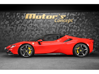 Ferrari SF90 Stradale ROSSO CORSA