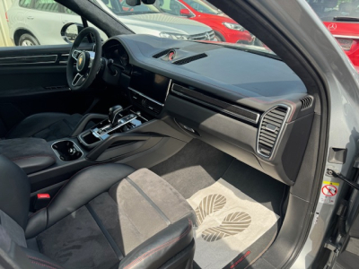 Porsche Cayenne PORSCHE CAYENNE GTS PANO HEAD UP