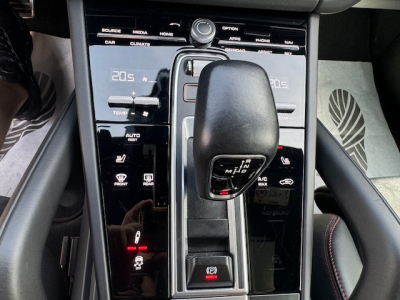 Porsche Cayenne PORSCHE CAYENNE GTS PANO HEAD UP
