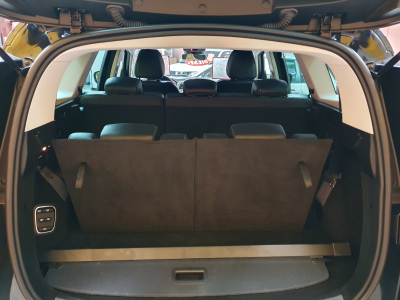 Renault Grand Scenic dCi 120 INTENS 7PLACES