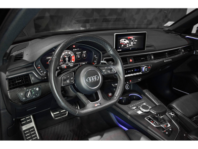 Audi RS4 AVANT 2.9 V6 QUATTRO