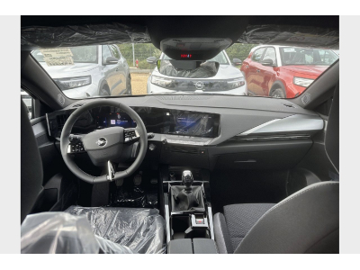 Opel Astra 1.2 TURBO 130 EDITION