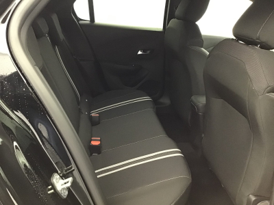 Opel Corsa 1.2 TURBO 75 GS