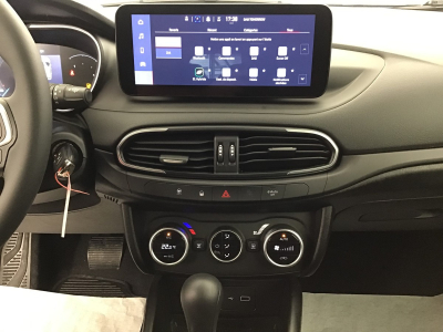 Fiat Tipo 1.5 Hybrid 130 DCT4 Cross