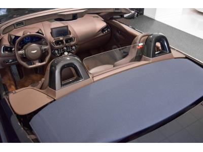 Aston Martin V8 Vantage ROADSTER - Ultramarine Black