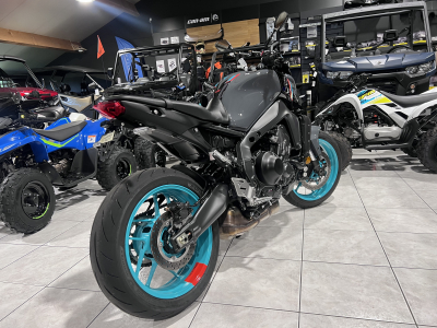Yamaha MT-09 