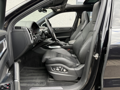 Porsche Cayenne Cayenne Turbo/21/PANO/360°/SPORT CH