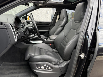 Porsche Cayenne Cayenne Turbo/21/PANO/360°/SPORT CH