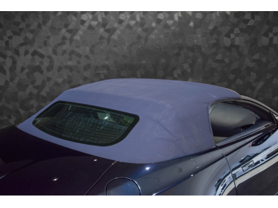 Aston Martin V8 Vantage ROADSTER - Ultramarine Black