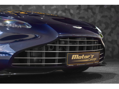 Aston Martin V8 Vantage ROADSTER - Ultramarine Black