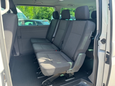 Volkswagen T6.1 Caravelle VOLKSWAGEN T6:1 CARAVELLE TRENDLINE 9SITZE STANDHEIZUNG AHK