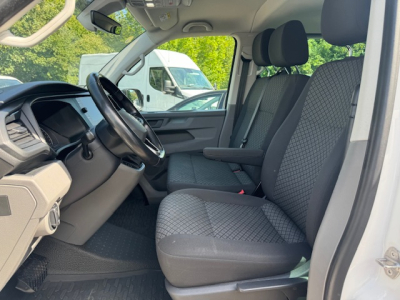 Volkswagen T6.1 Caravelle VOLKSWAGEN T6:1 CARAVELLE TRENDLINE 9SITZE STANDHEIZUNG AHK