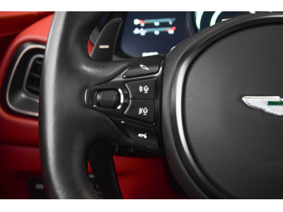 Aston Martin V8 Vantage Coupé / DIAVOLO RED