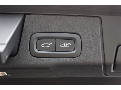 Volvo XC60 2.0 B4 D AWD Plus Dark